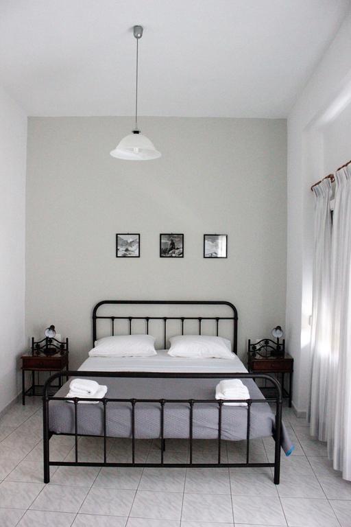 Hotel Delfini Adamantas  ภายนอก รูปภาพ