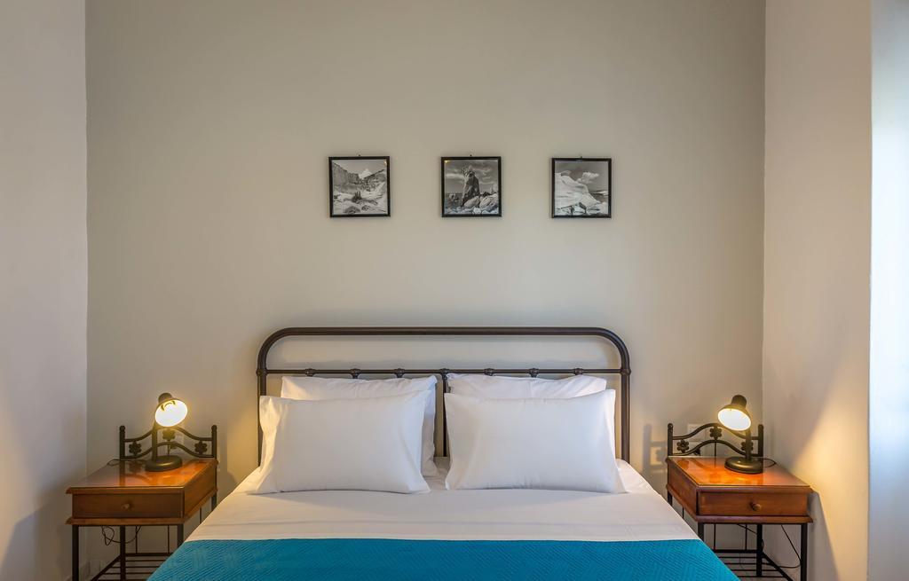Hotel Delfini Adamantas  ภายนอก รูปภาพ